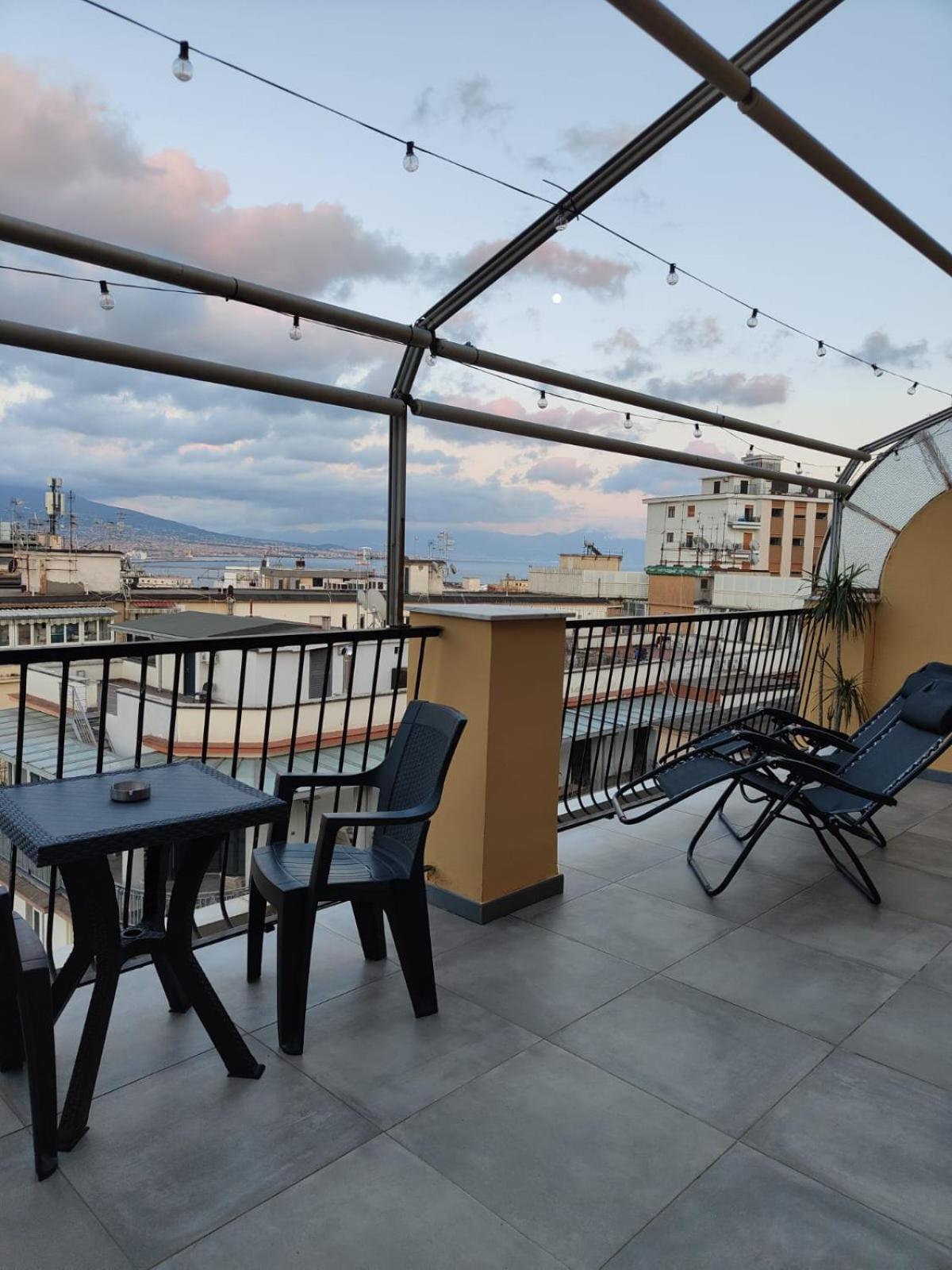 Cuore Napoli Centro Bagian luar foto